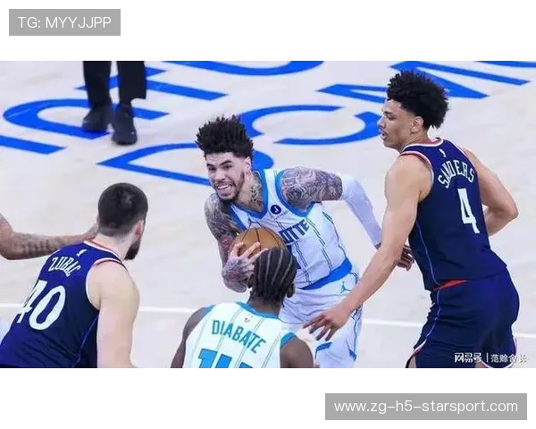 快船团队在赛末完成漂亮的团队配合夺下胜利